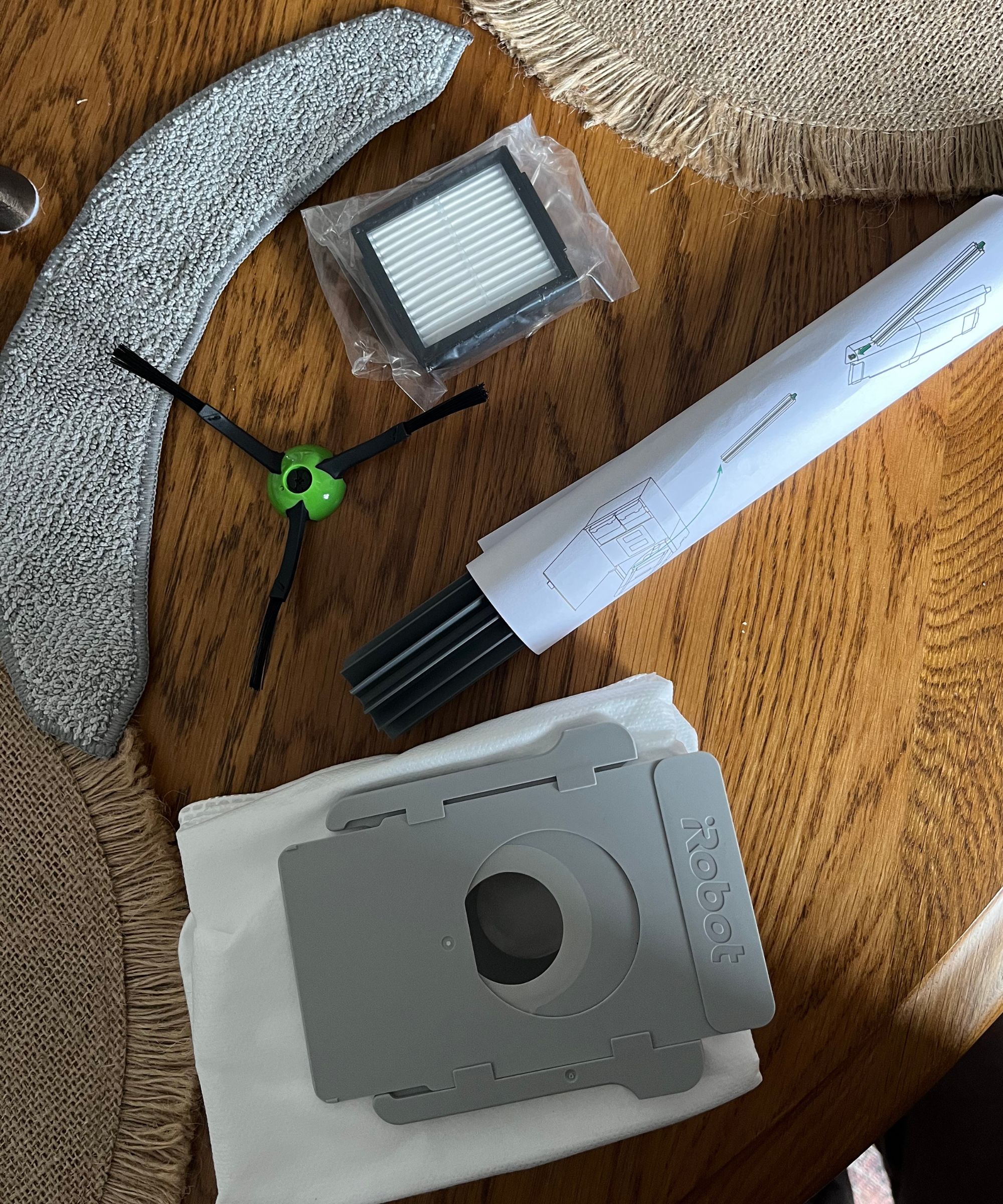 The Roomba vacuum componants