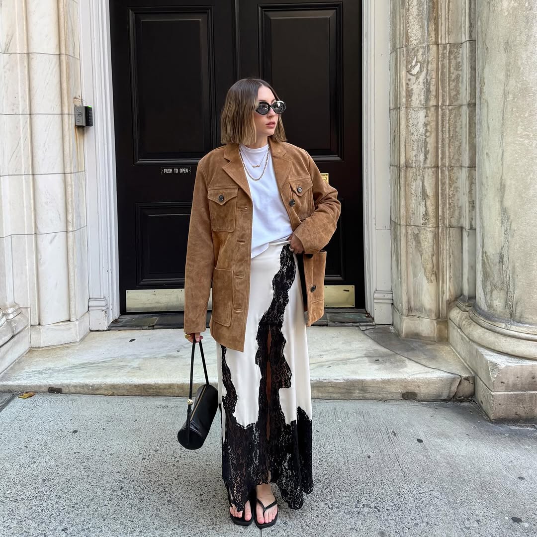 woman wearing fall skirt outfit 2025