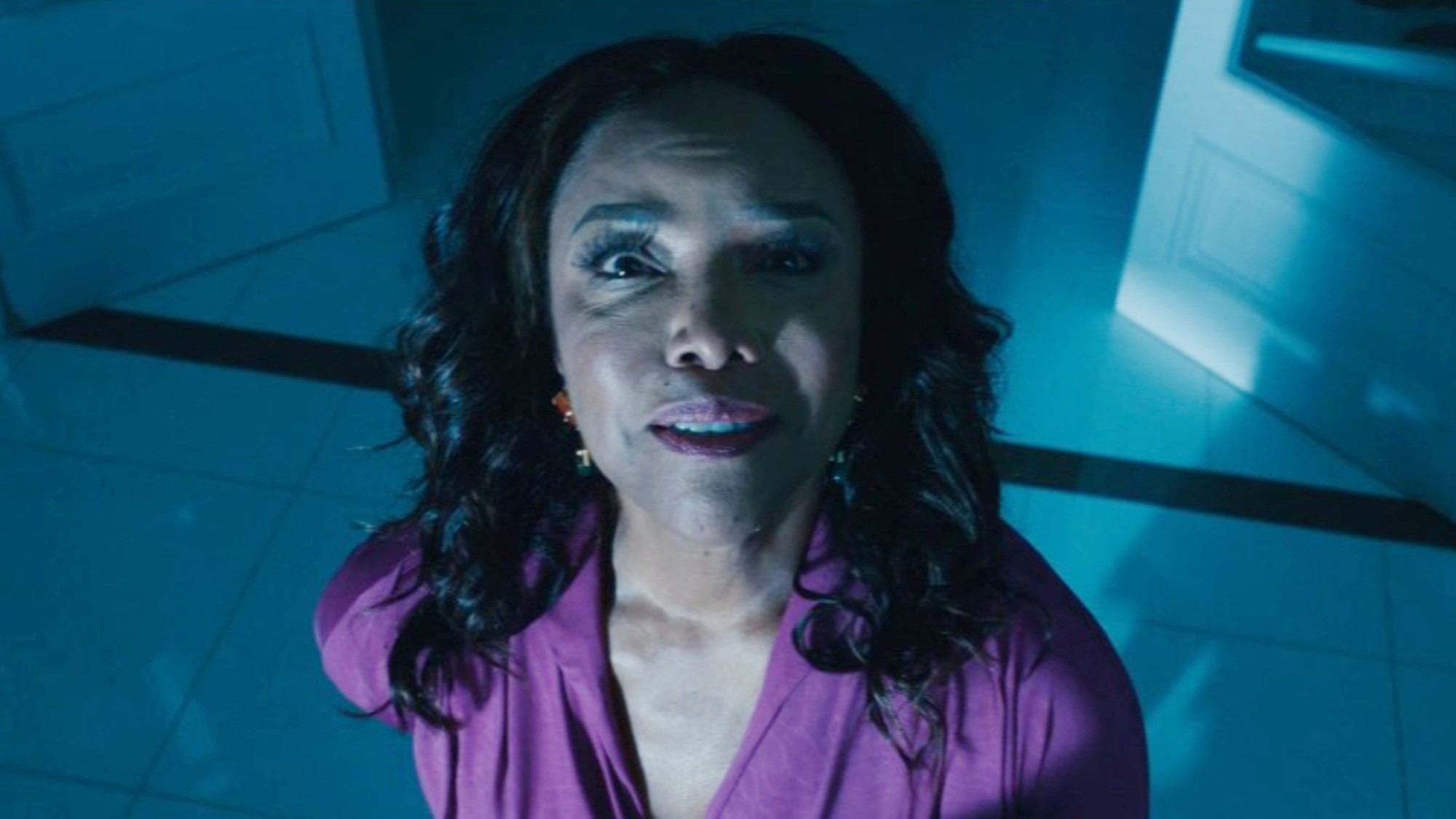 Lynn Whitfield looking up in Strung.