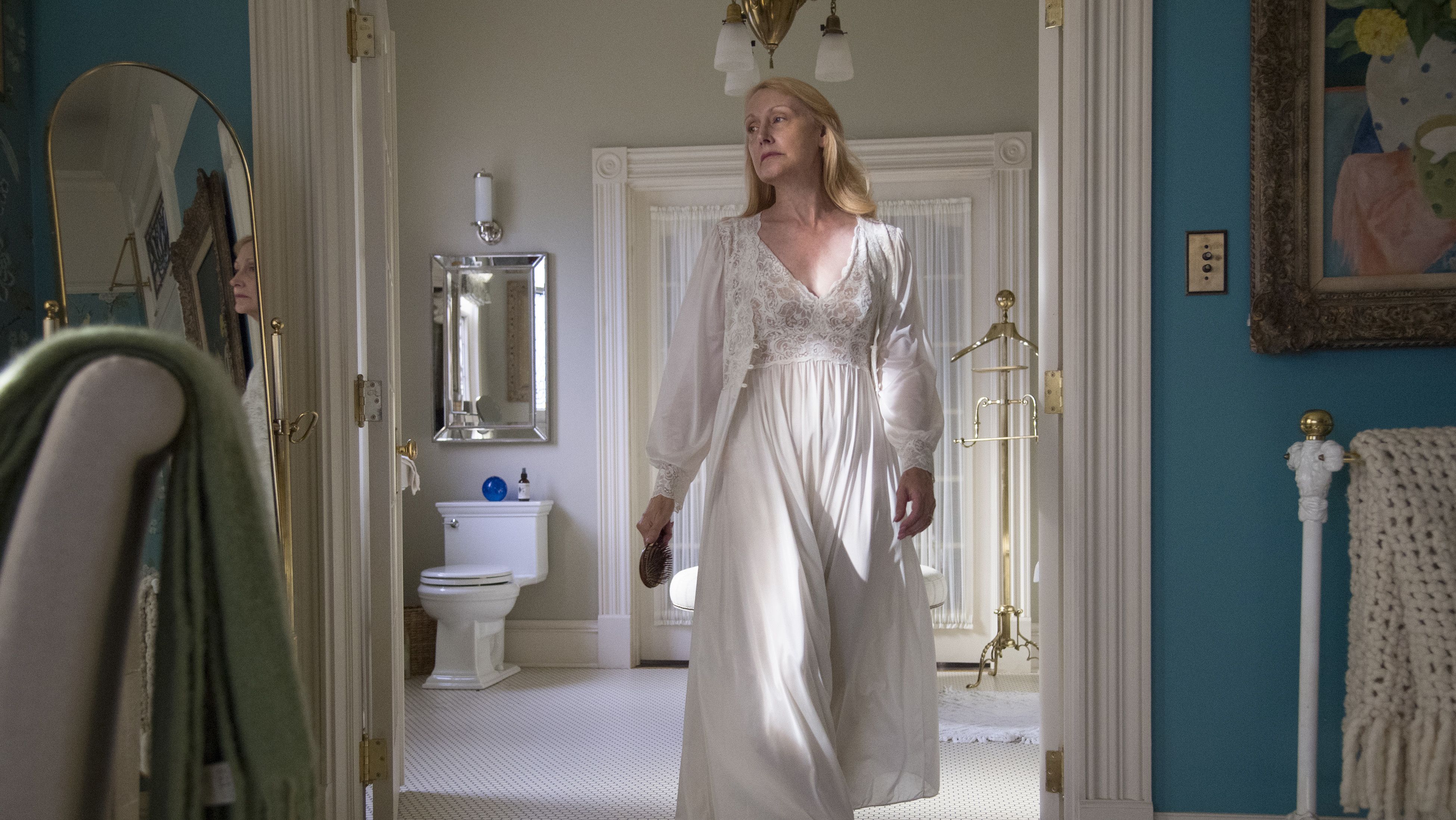 White, Clothing, Dress, Fashion, Gown, Robe, Room, Outerwear, Architecture, Haute couture,