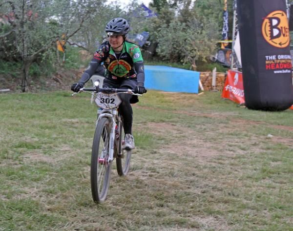 Ausilia Vistarini (Italy) races on a singlespeed
