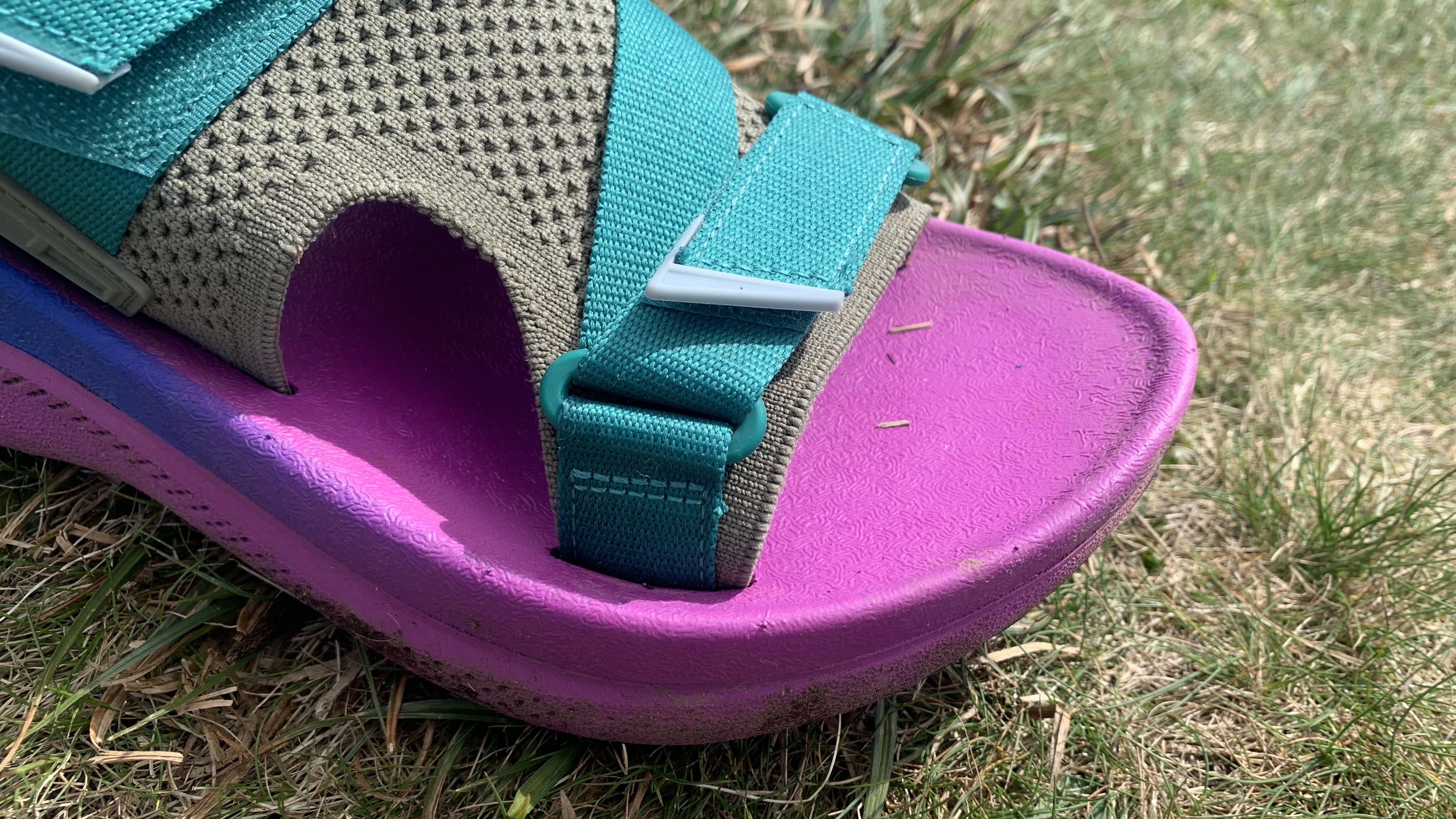 Detail of the Teva Aventrail running sandals