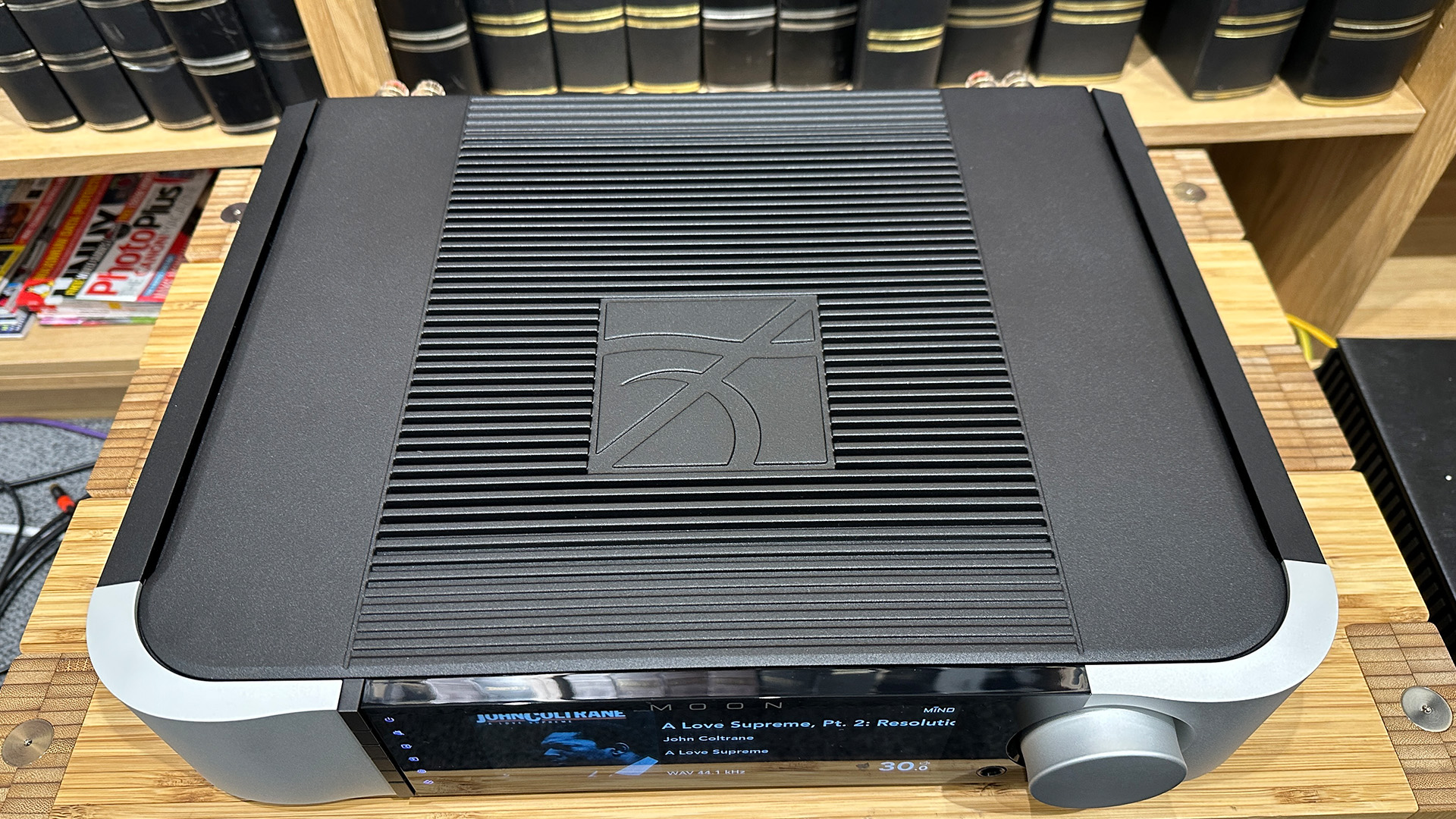 Moon 371 streaming amplifier