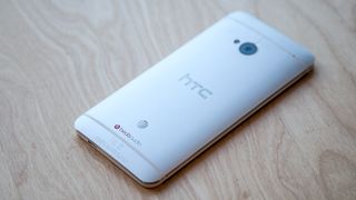 HTC One mini leaks on O2 roadmap with HTC One Max