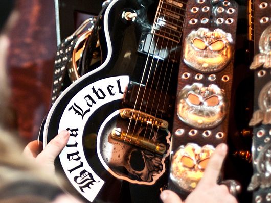 Just one of Zakk's Gibson Les Pauls. This one is Skully...
