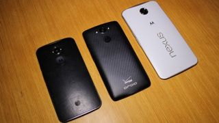 Moto X (left) vs Droid Turbo (center) vs Nexus 6 (right)