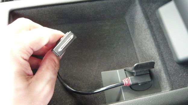Audi S7 Sportback iPhone connector