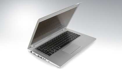 Gigabyte U2442 review
