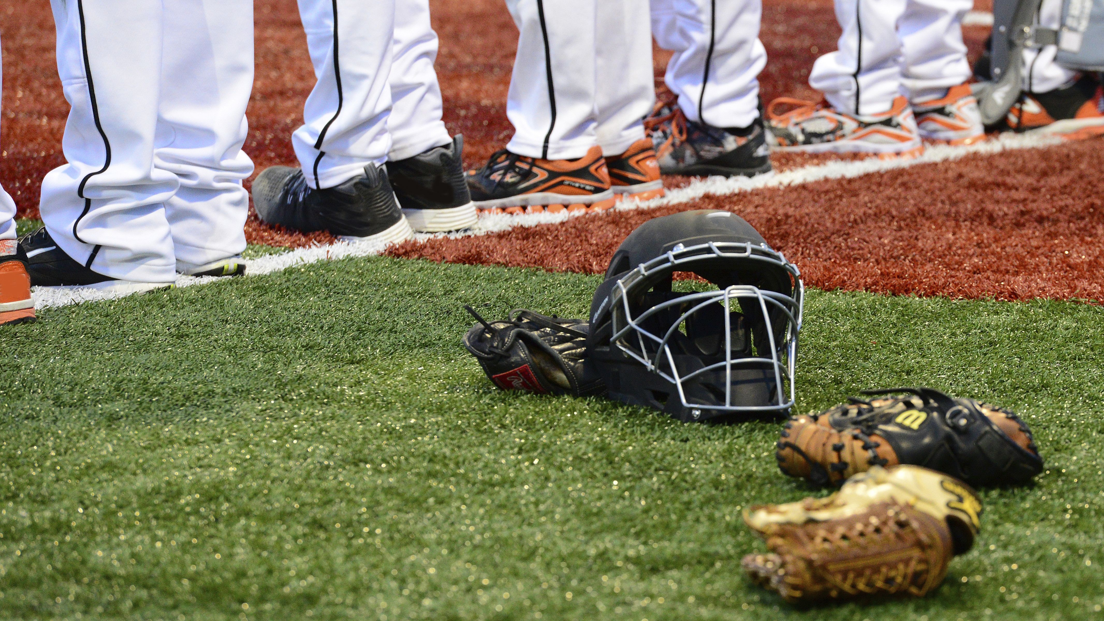 Baseball gear iStock credit focussportsphoto