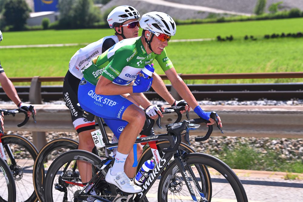 Enric Mas (Quick-Step FloorsI in the green jersey of Best Young Rider Jersey