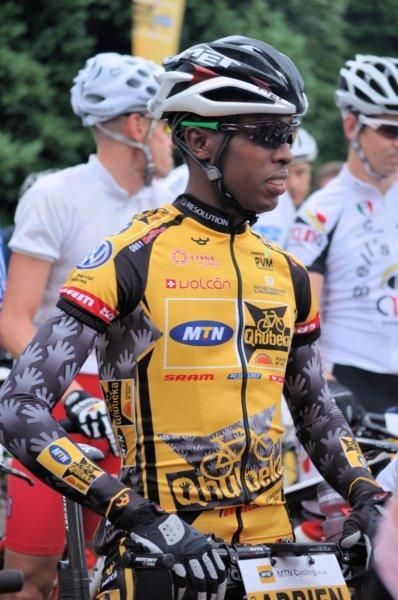 Adrien Niyonshuti at the start.