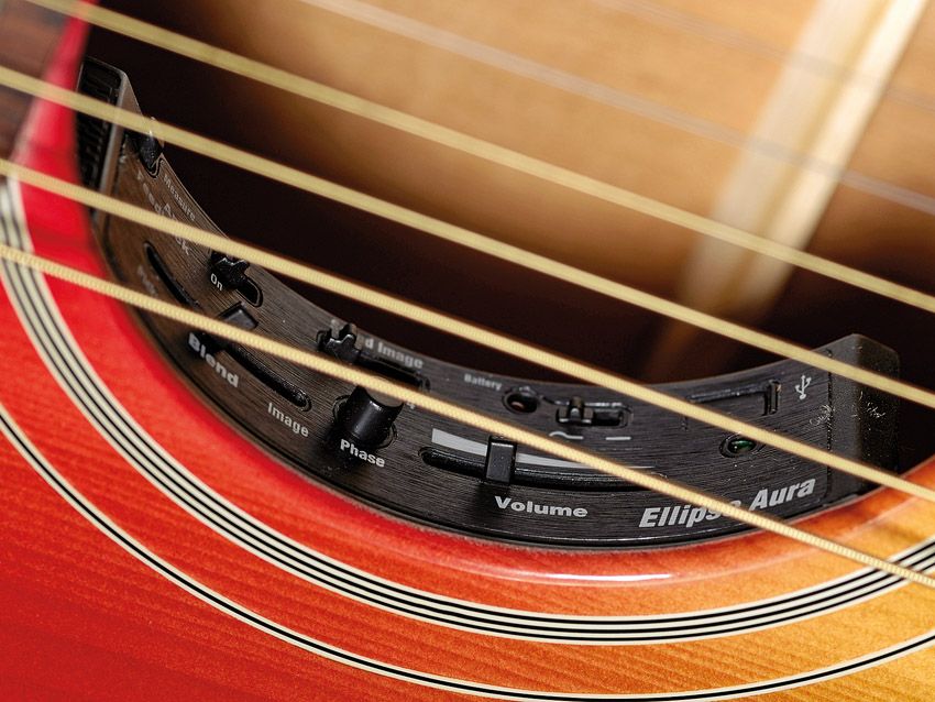 The guitar uses the Ellipse Aura system, of which Brad is a massive fan.