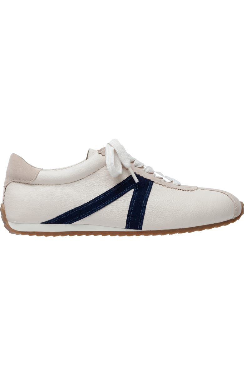 Kova Sneaker