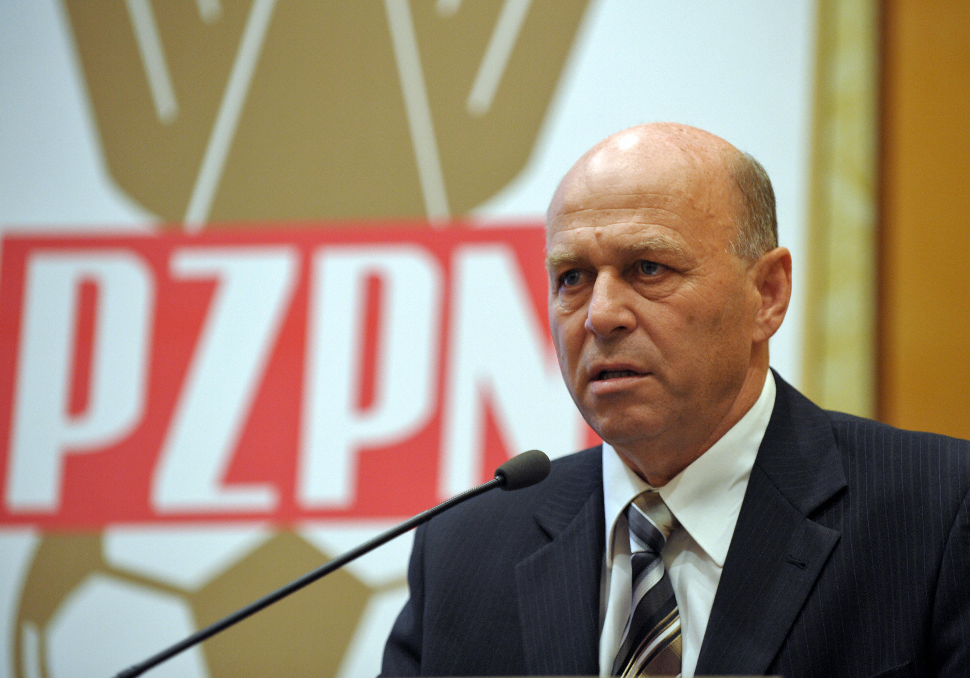 Ex-Poland international Grzegorz Lato addresses delegates on Ocotber 30, 2008 in Warsaw, after being elected head of Poland's corruption-ridden PZPN football federation.