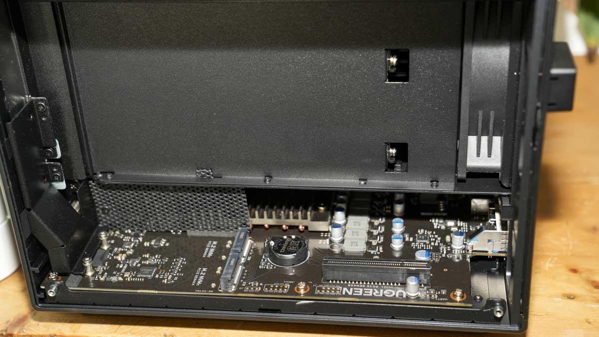 UGREEN NASync iDX6011 Pro