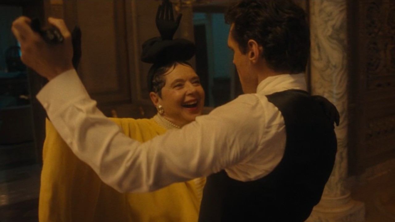 『ザ・ビューティー』で踊るレイ・ニコルソンとイザベラ・ロッセリーニ。