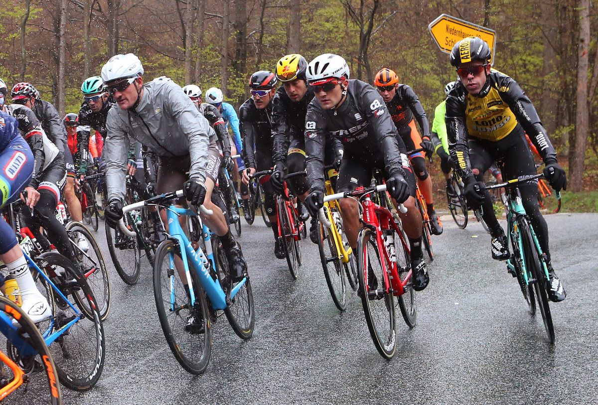 R&uacute;ben Guerreiro (Trek-Segafredo) looking focussed in grey