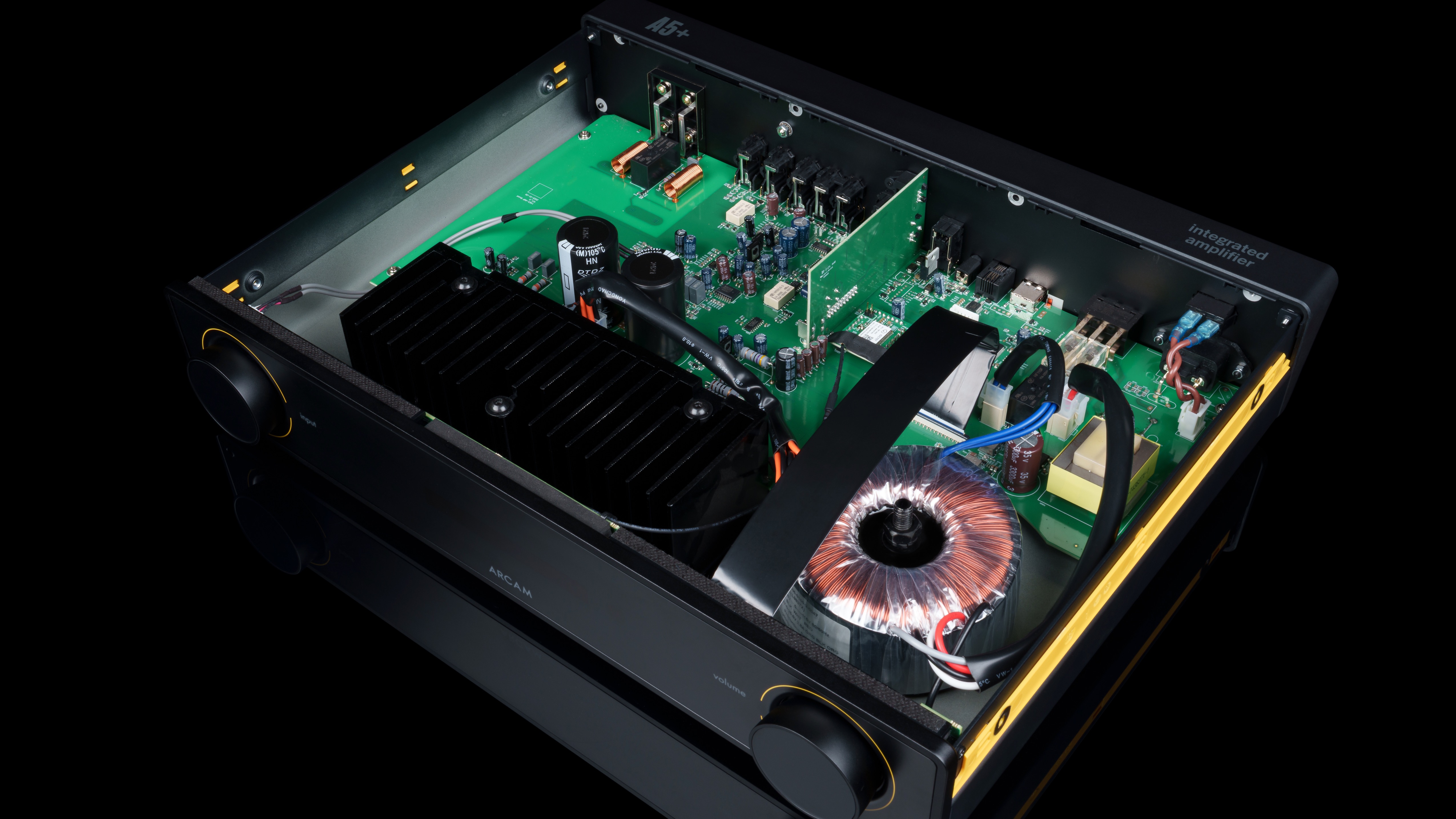 Arcam A5+ internal shots of the circuitry