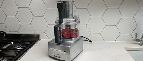 The Magimix 4200XL being use to grind beef
