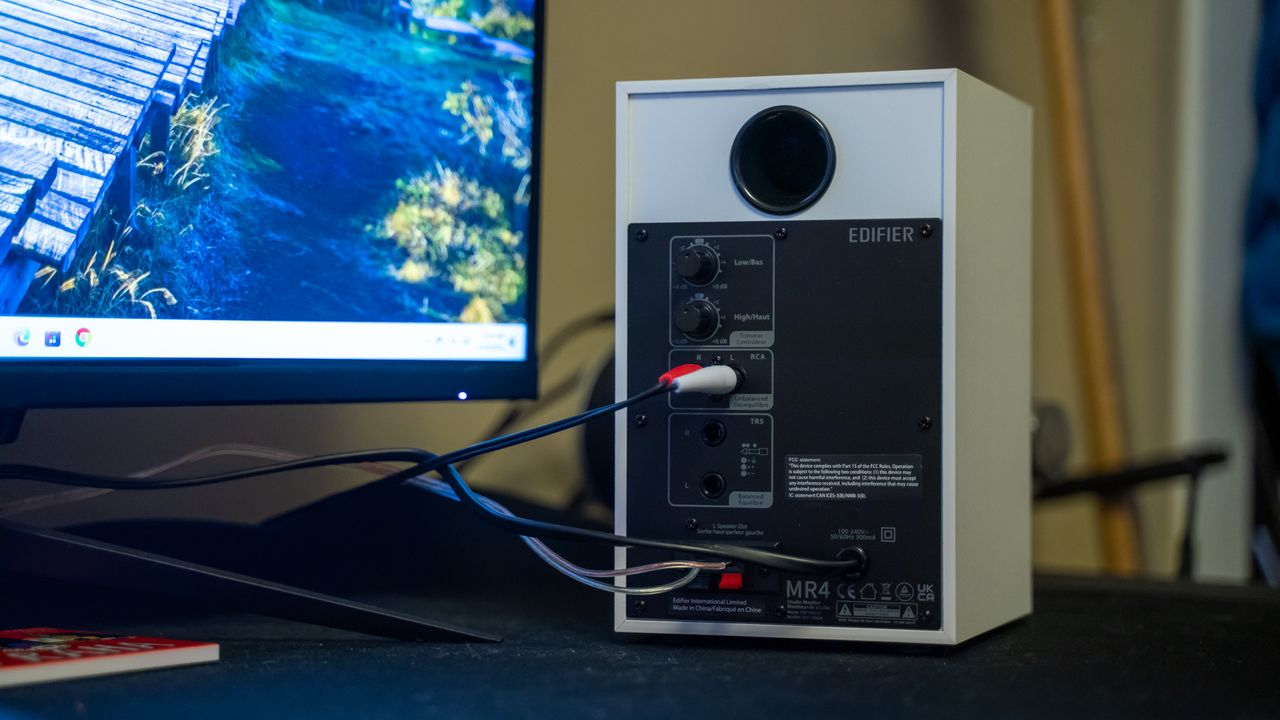 Edifier MR4 on a desk setup