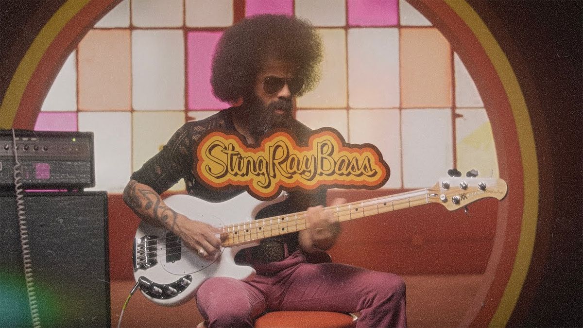 Fernando Rosa demos the Retro &#039;70s StingRay