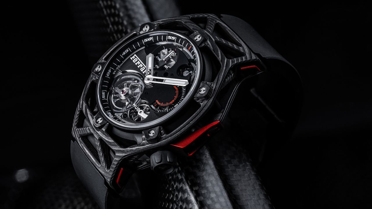 techframe-ferrari-tourbillon-chronograph-peek-carbon-3.jpg