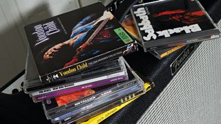 Online piracy still doesn't hurt digital music sales, finds new study