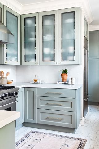 grey and white kitchen by Banner Day Interiors