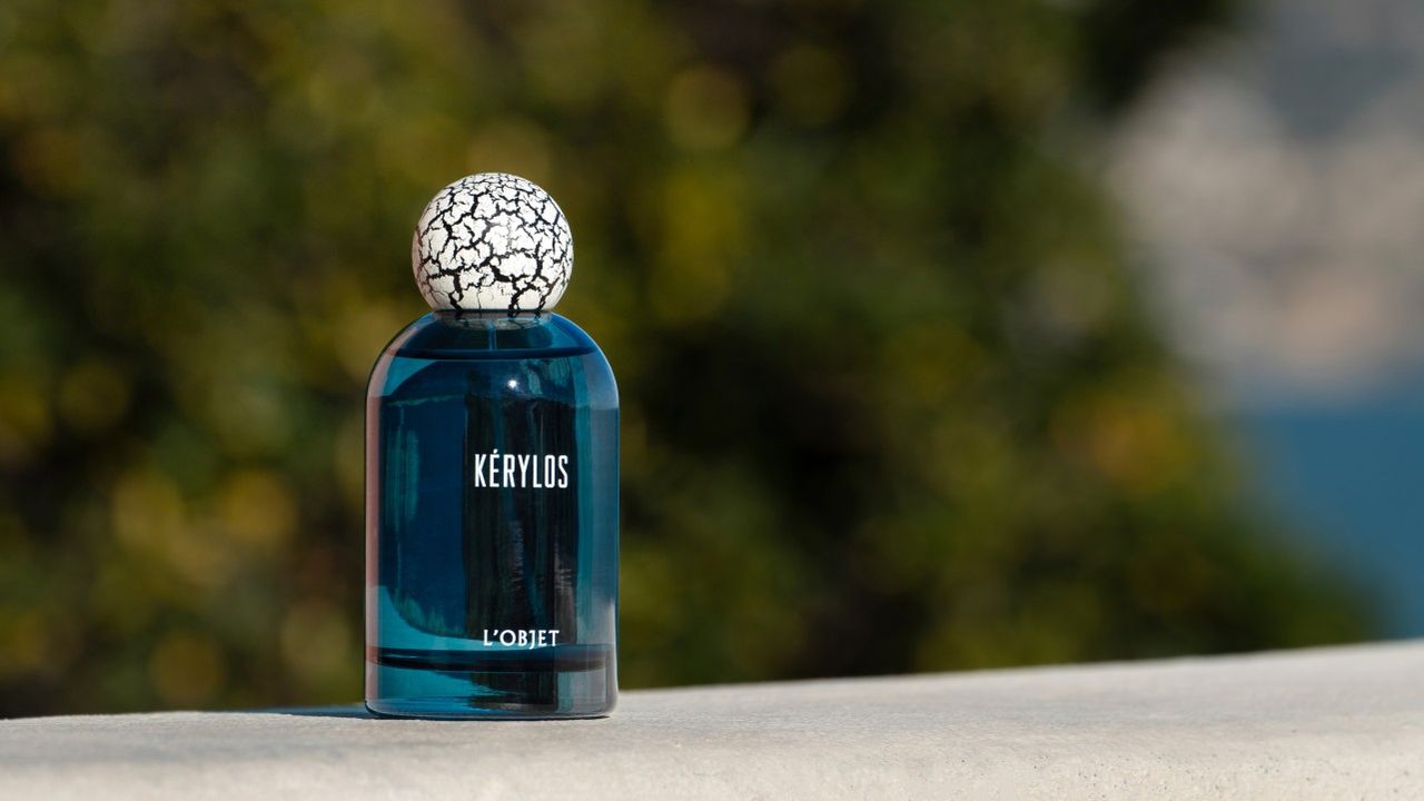 L&#039;Objet Kérylos perfume on a stand