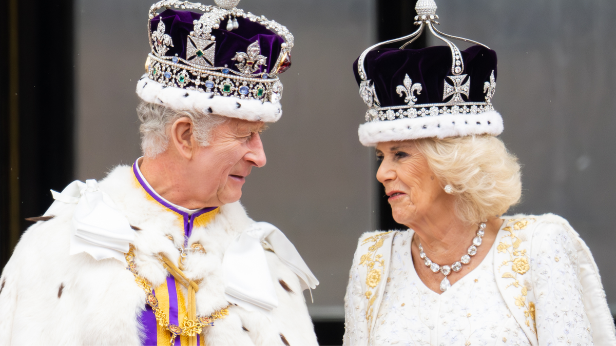 What King Charles said to Camilla on the Buckingham Palace balcony ...