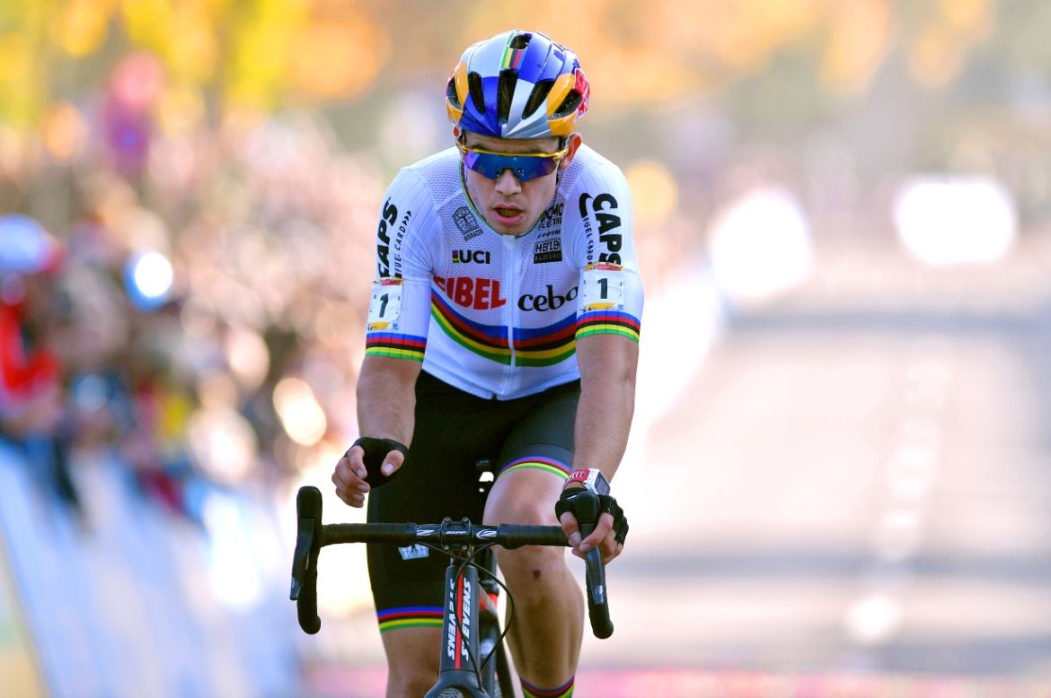 Wout van Aert suffered a mechanical