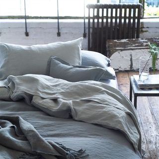 Biella Pale Grey & Dove Bed Linen
