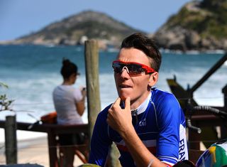 Romain Bardet (France) enjoys the sunshine