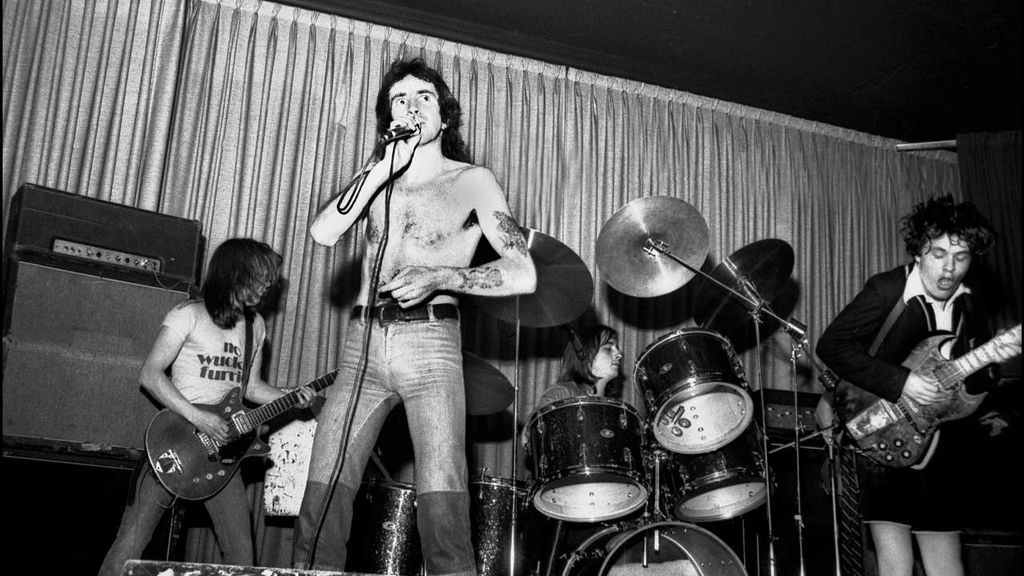 AC/DC's First British Gig | Louder