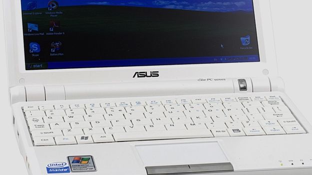 Asus EEE PC 700 (2007)