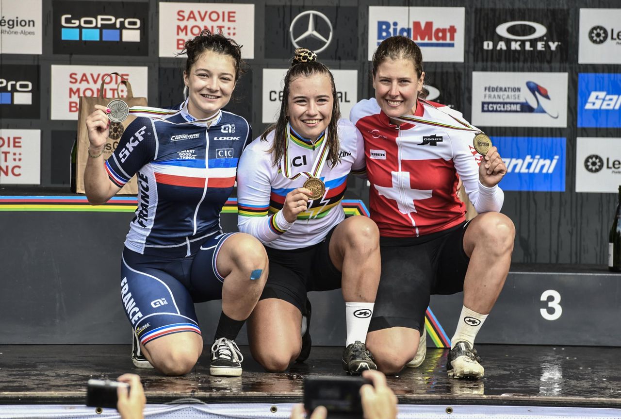 l to r: Justine Tonso, Nicole Goldi, Nathalie Schneitter