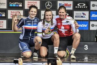 l to r: Justine Tonso, Nicole Goldi, Nathalie Schneitter at UCI MTB Worlds 2022