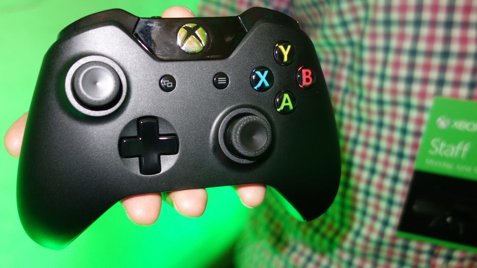 Side-by-side: Xbox One gamepad vs Xbox 360 gamepad | TechRadar