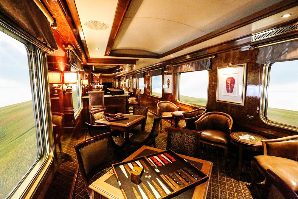 The club car of the Blue Train.