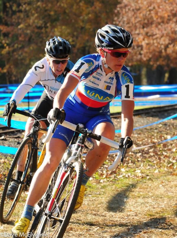 Katerina Nash (Luna Pro Team) assumed command on the second lap