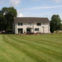 Broadwell Guest House, MeridenDistance:Tripadvisor rating: Broadwell Guest House, MeridenDistance:Tripadvisor rating: