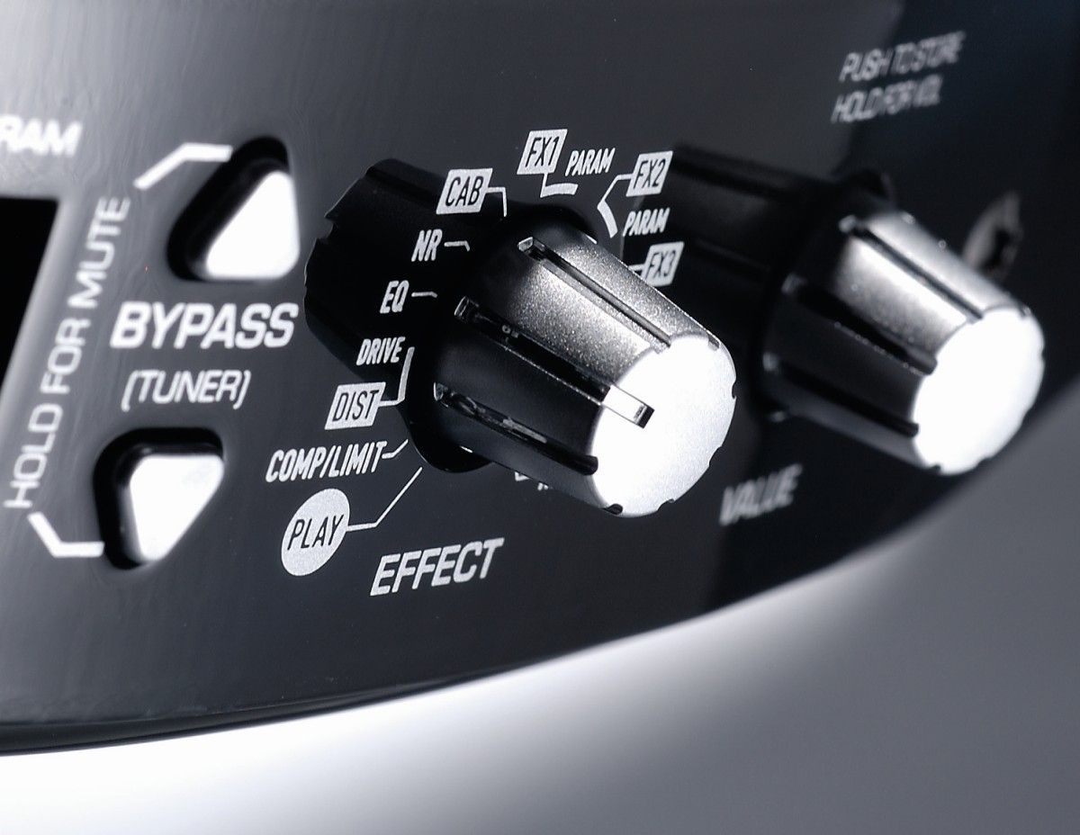 Two control knobs and cursor buttons on the top horn control the preset editing