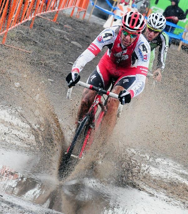 Todd Wells (Specialized) slicing through some deep water with Powers in tow.