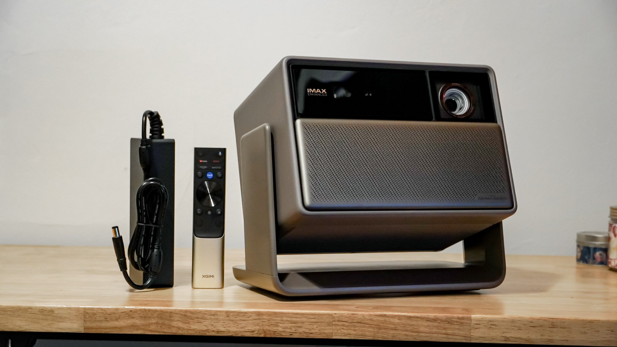 Xgimi Horizon 20 Pro 4K projector on a table