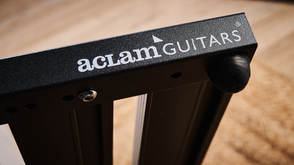 The Aclam Guitars logo on the side of the Aclam Smart Track S2 pedalboard