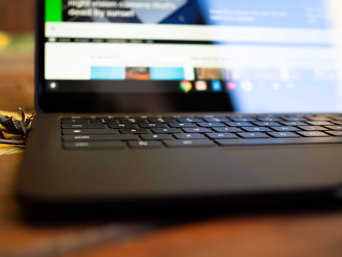 The PixelBook Go on a table with the camera focus on the keyboard