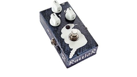 Featuring the rare NOS LM308N chip and an asymmetrical clipping circuit, the Rattler offers a range of sounds