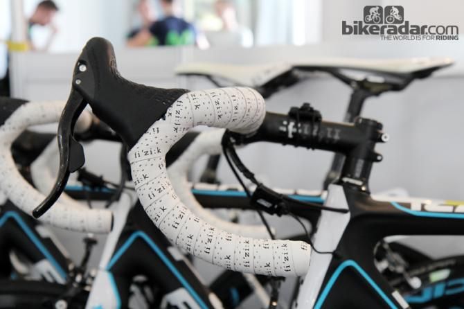 The bend on Ag2R-La Mondiale's new fi'zi:k Cyrano R3 handlebar.
