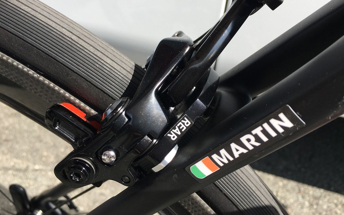 The Colnago V2-R uses direct mount brakes