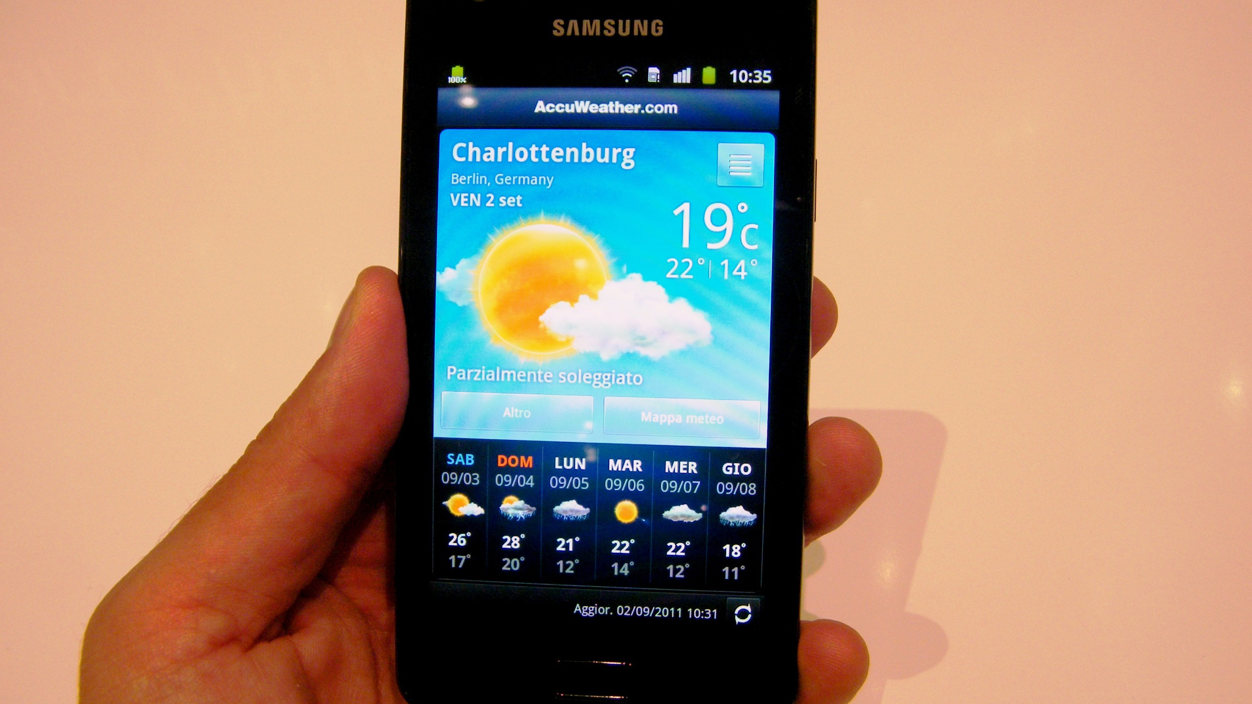 Hands on: Samsung Galaxy R review